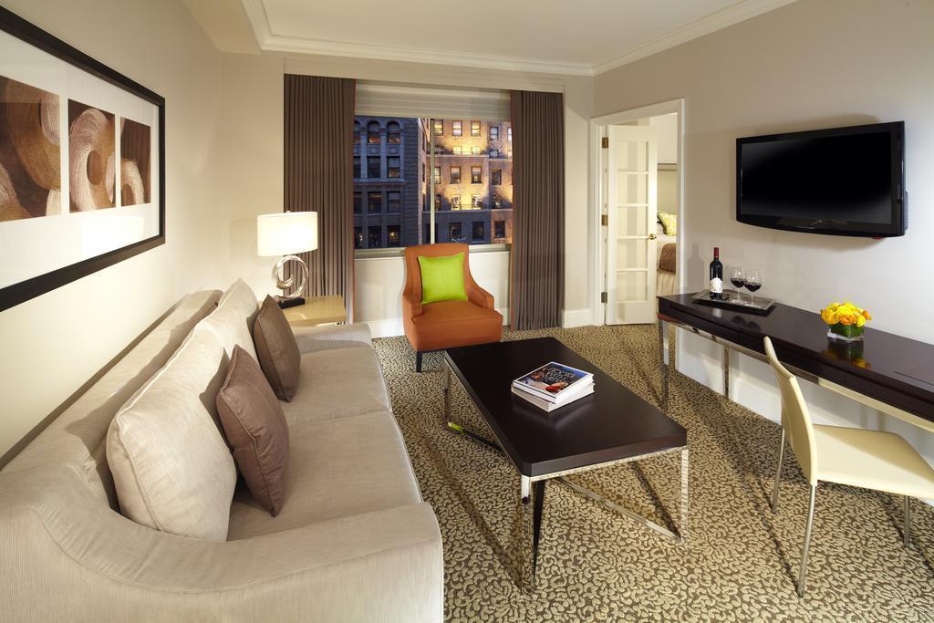 Изображение Omni Berkshire Place 4*