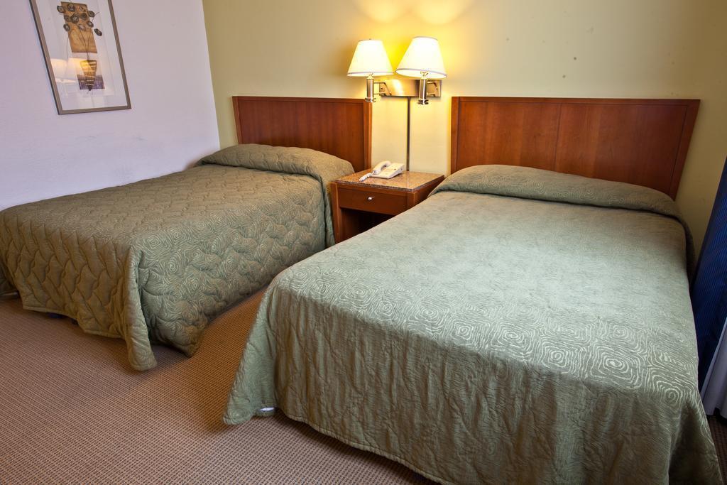 Фотография Oasis Inn 2*