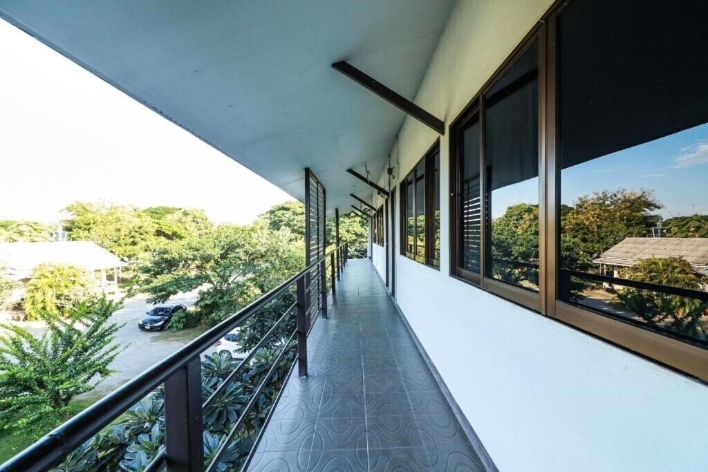 Фотография Oyo 421 Dnk Baan Suan 2*