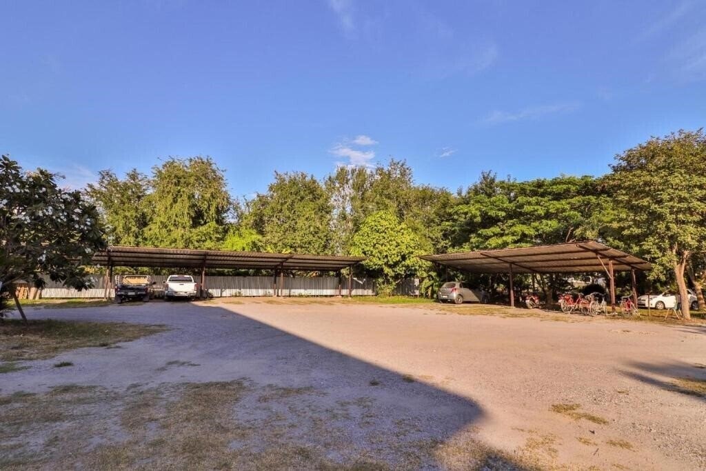 Изображение Oyo 421 Dnk Baan Suan 2*