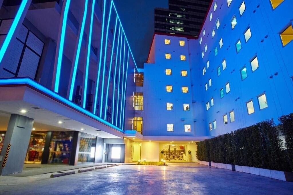 Картинка Red Planet Surawong 3*