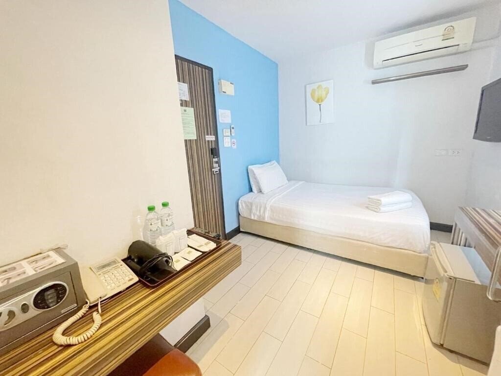 Фото Nantra Ekamai Hotel 3*
