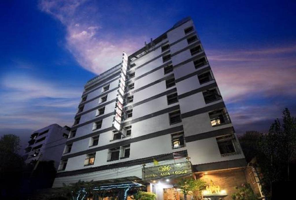 Отель Royal Asia Lodge Sukhumvit 8 3*