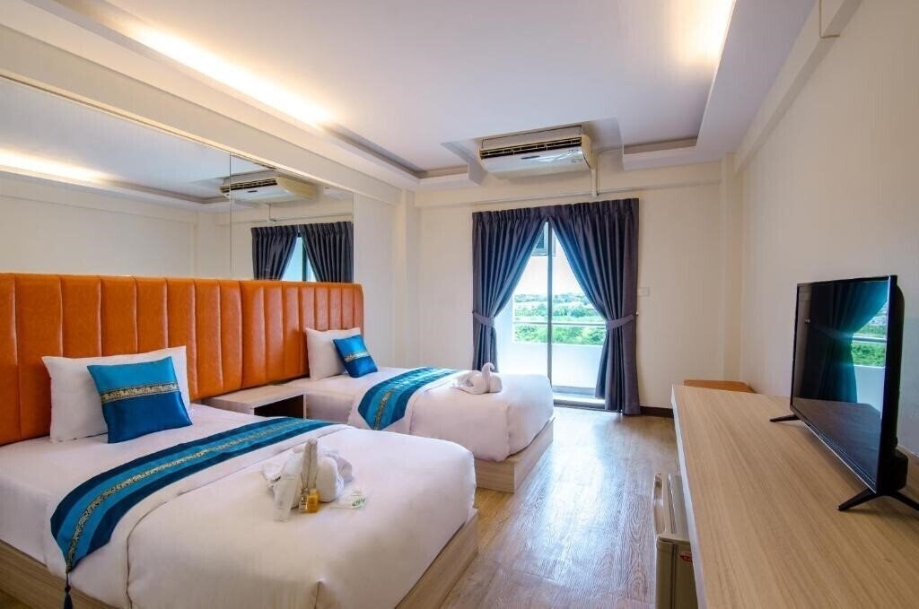 Фото Tara Lake Bangkok 3*
