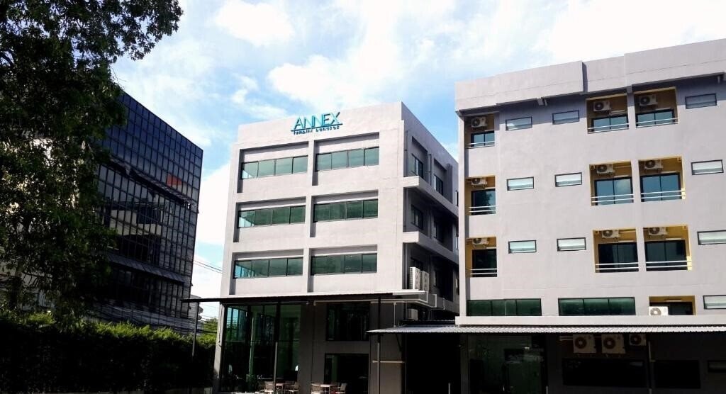 Отель Annex Lumpini Bangkok 3*