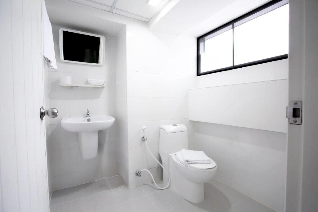 Фотография Annex Lumpini Bangkok 3*