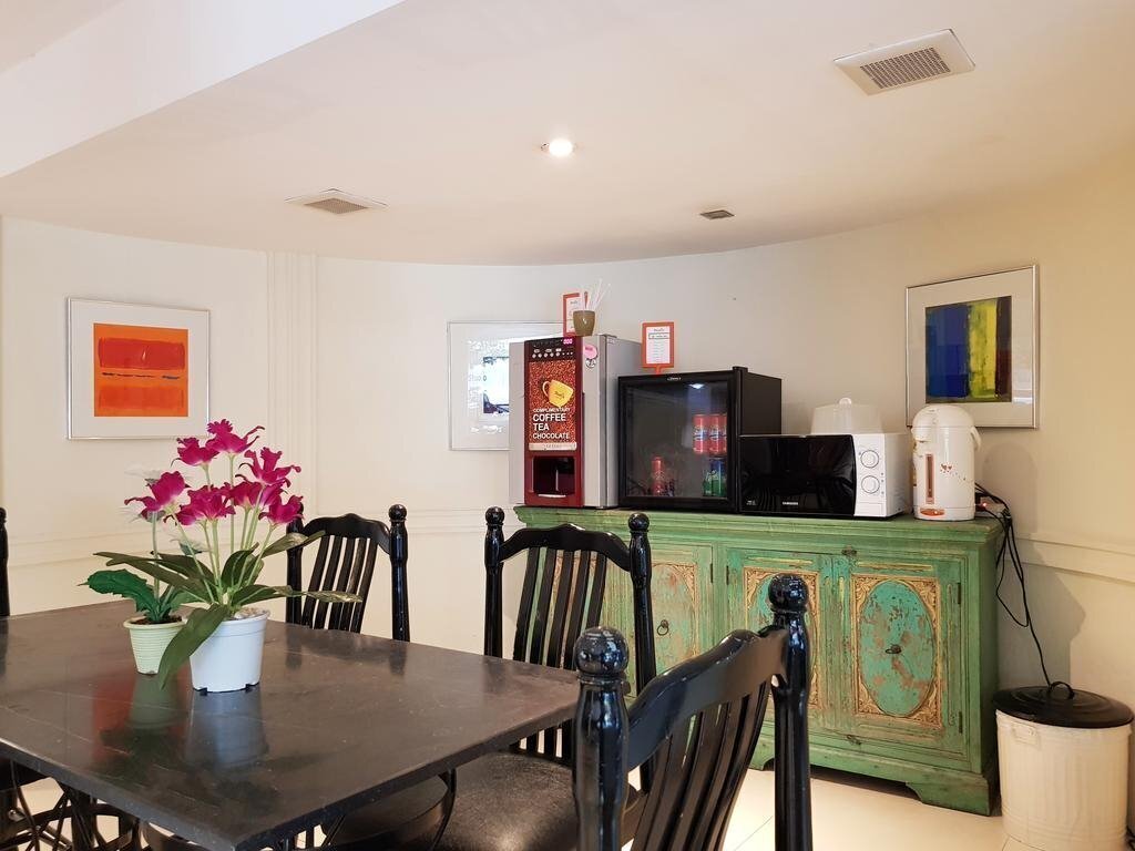 Фотография Studio Sukhumvit 18 2*