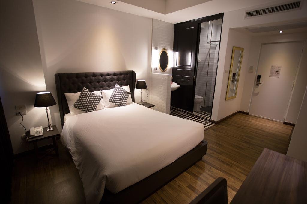 Отель First House Bangkok 3*