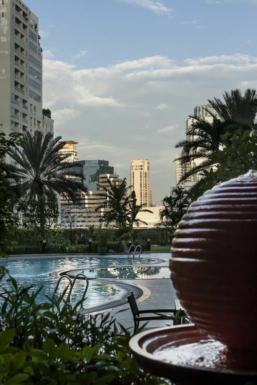 Отель Rembrandt Towers Serviced Apartment 4*