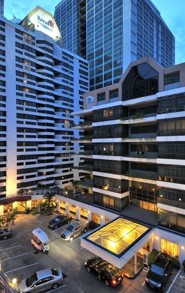 Фото Royal President Suites 4*