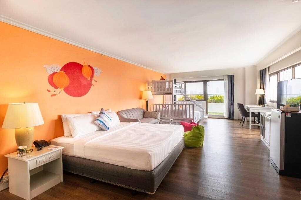 Изображение Dusit Grand China Princess 4*