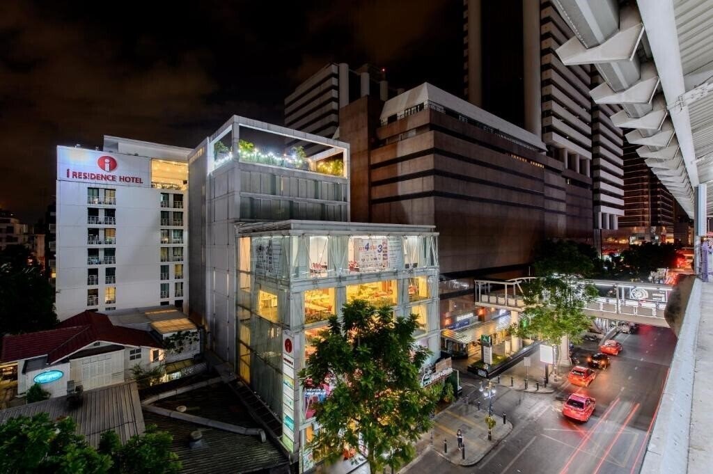 Отель I Residence Silom 4*