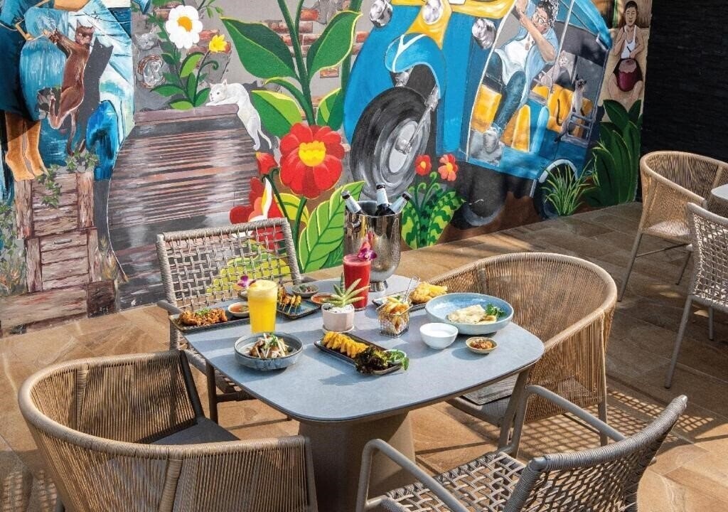 Фотография Solitaire Bangkok Sukhumvit 11 (ex. President Solitaire) 3*