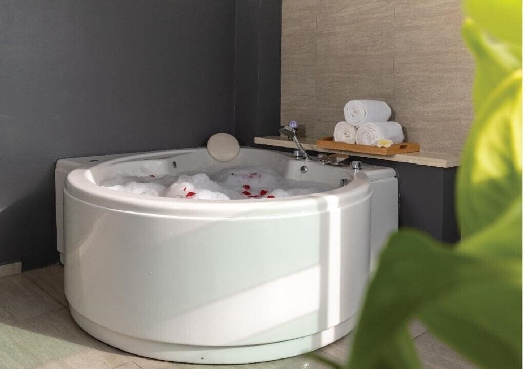 Изображение Solitaire Bangkok Sukhumvit 11 3*