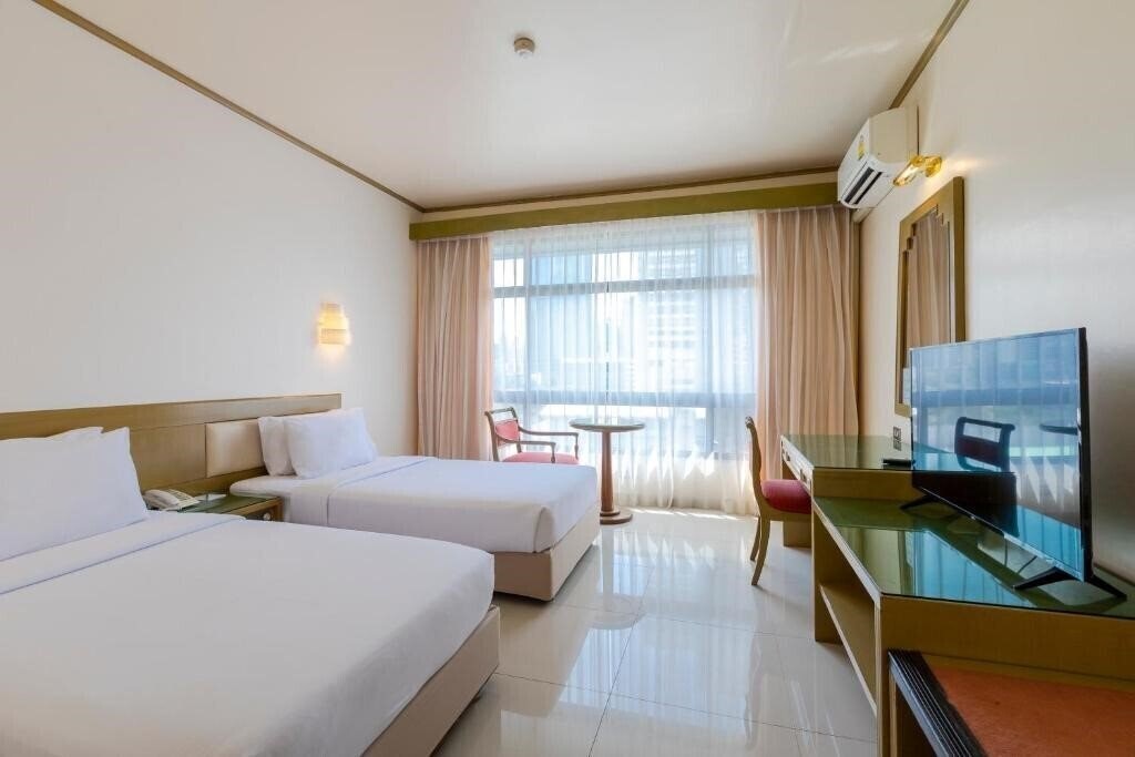 Изображение Pinnacle Lumpinee Hotel & Spa 3*