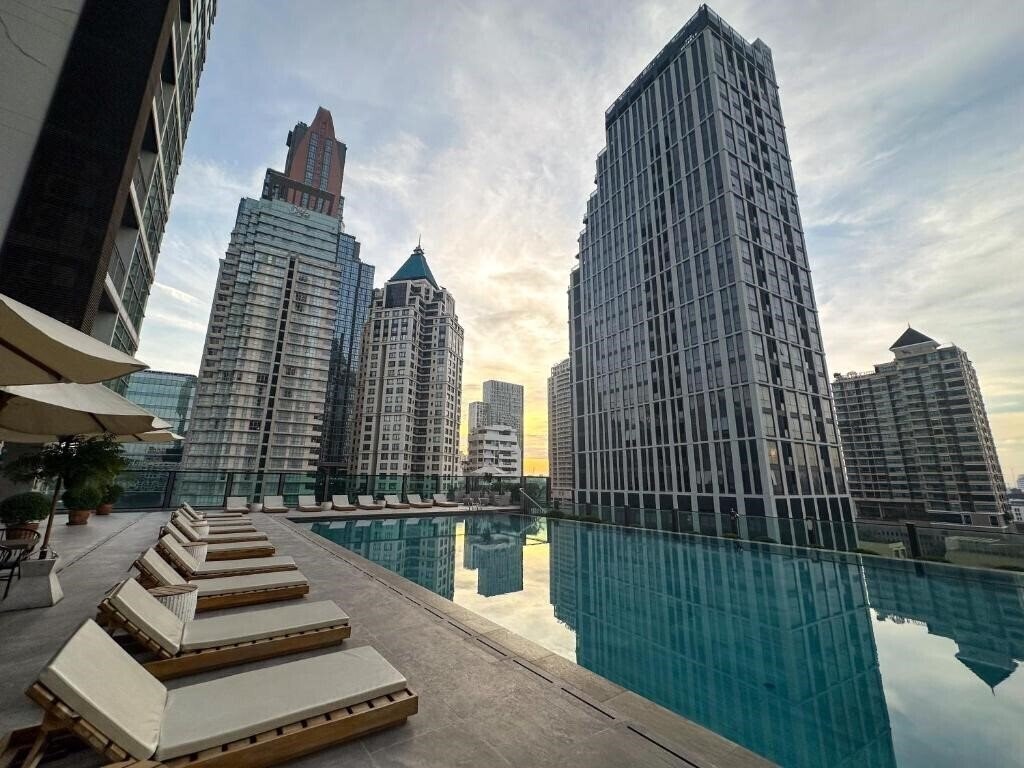 Отель Urbana Sathorn 5*