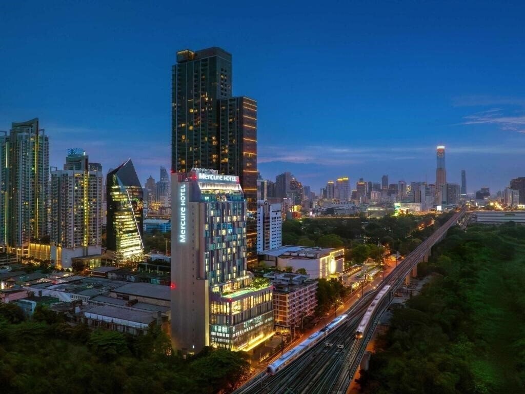Фото Mercure Bangkok Makkasan 4*
