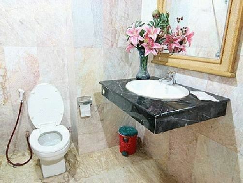 Фото 13 Coins Hotel Ngam Wong Wan 2*