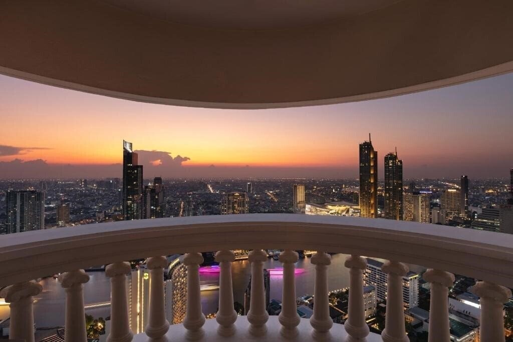Фотография Le Bua At State Tower (Meritus Suites State Tower Bangkok) 5*