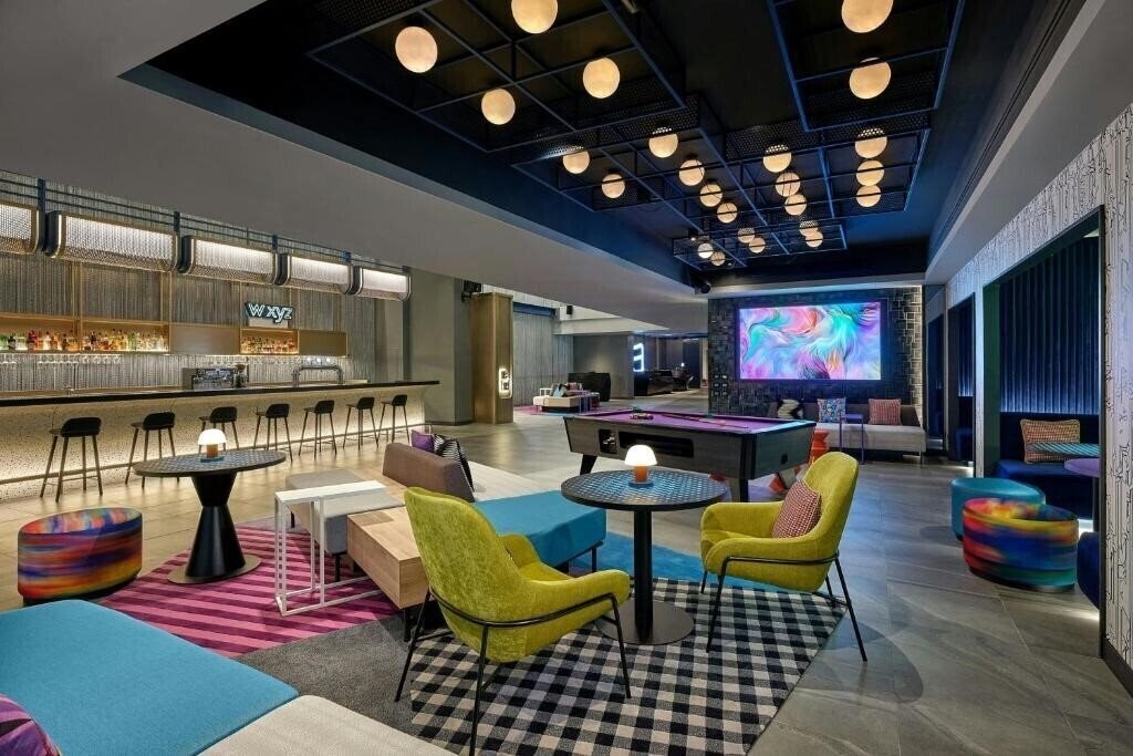 Отель Aloft Bangkok 4*