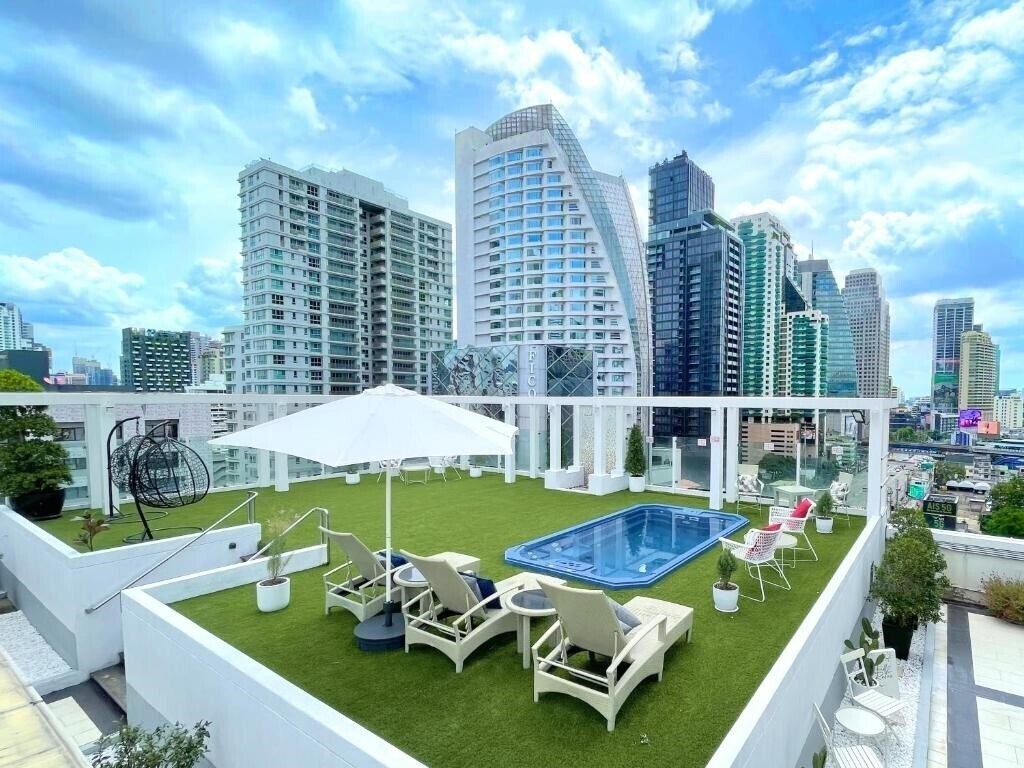 Отель Furamaxclusive Asoke 4*