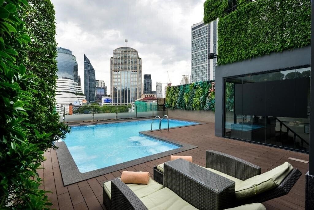 Фото Arawana Regency Park Sukhumvit (ex. Aspira Grand Regency Sukhumvit 22) 4*