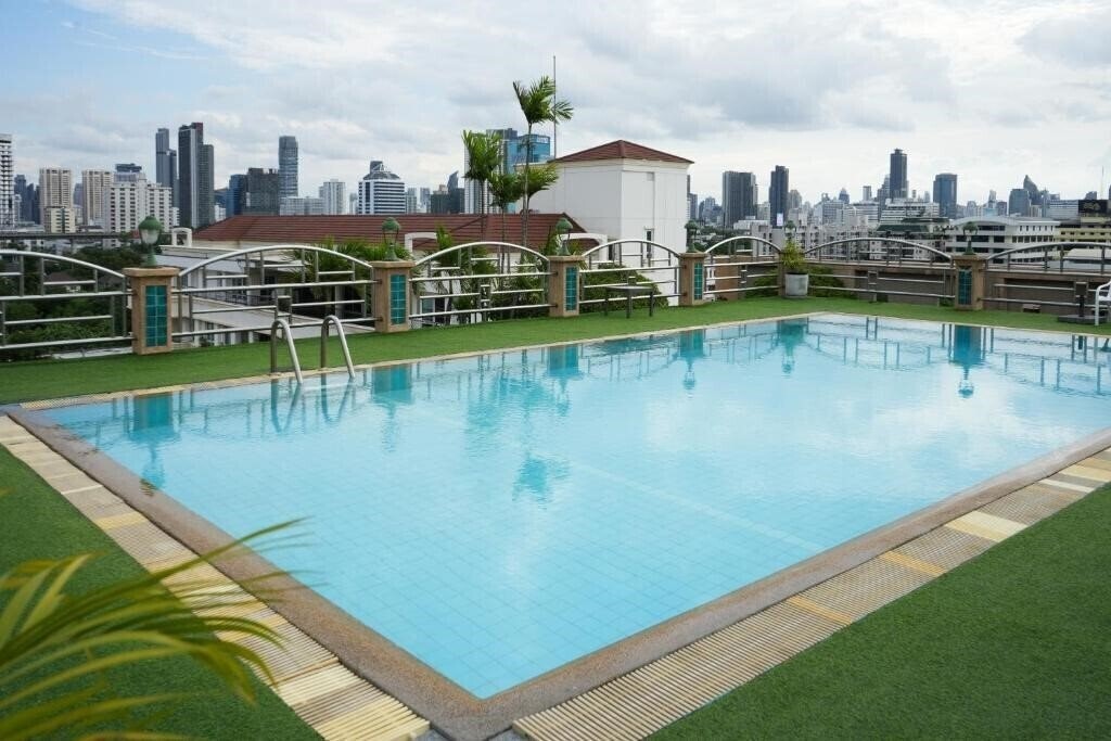 Фото Royal Suite Residence Boutique 4*