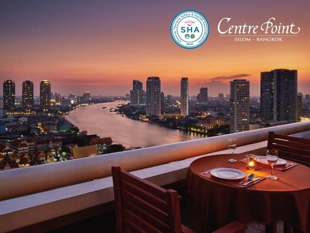 Отель Centre Point Silom 4*