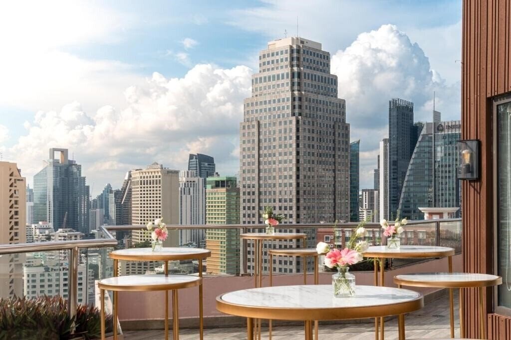 Картинка Rembrandt Hotel & Suites Bangkok 4*