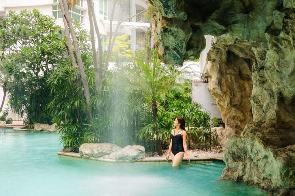 Отель Dusit Suites Ratchadamri 5*