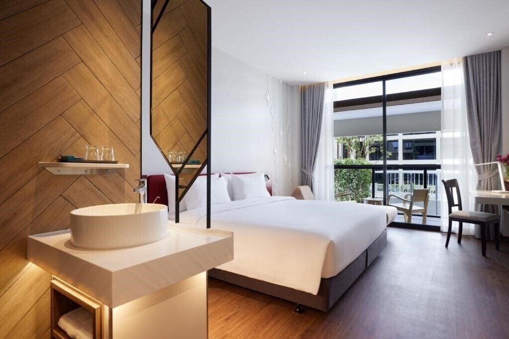 Картинка Centara Life Hotel Bangkok Phra Nakhon 3*