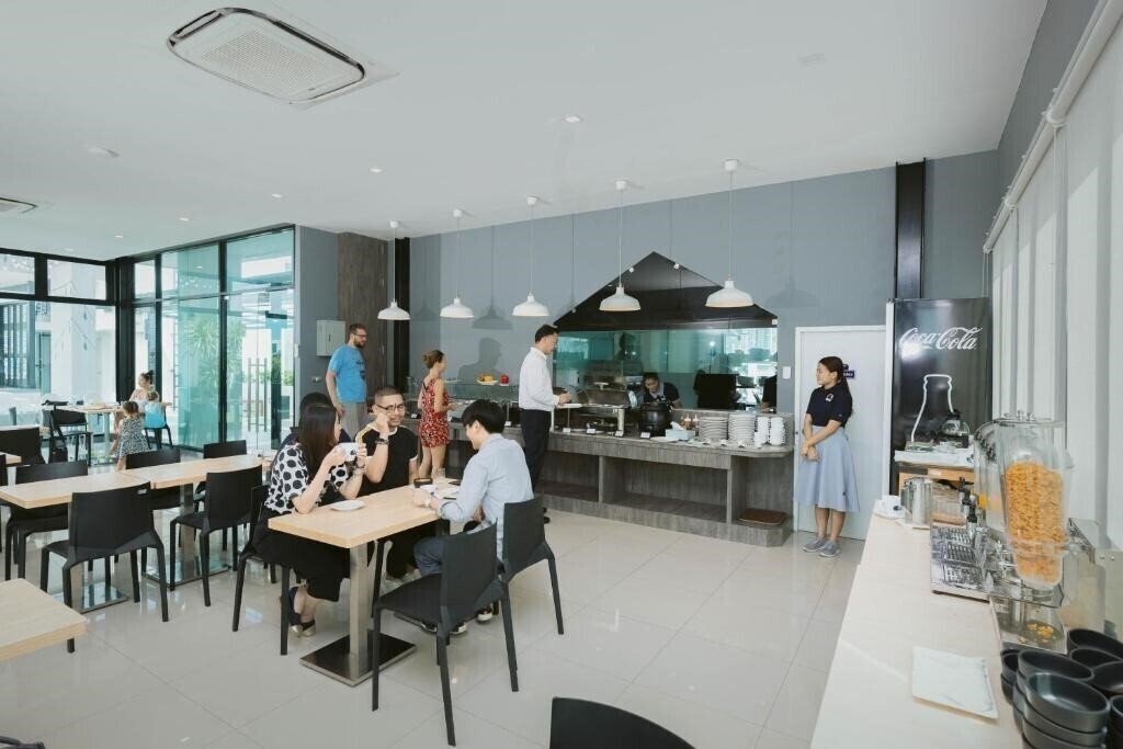 Фотография Kokotel Bangkok Sukhumvit 50 4*