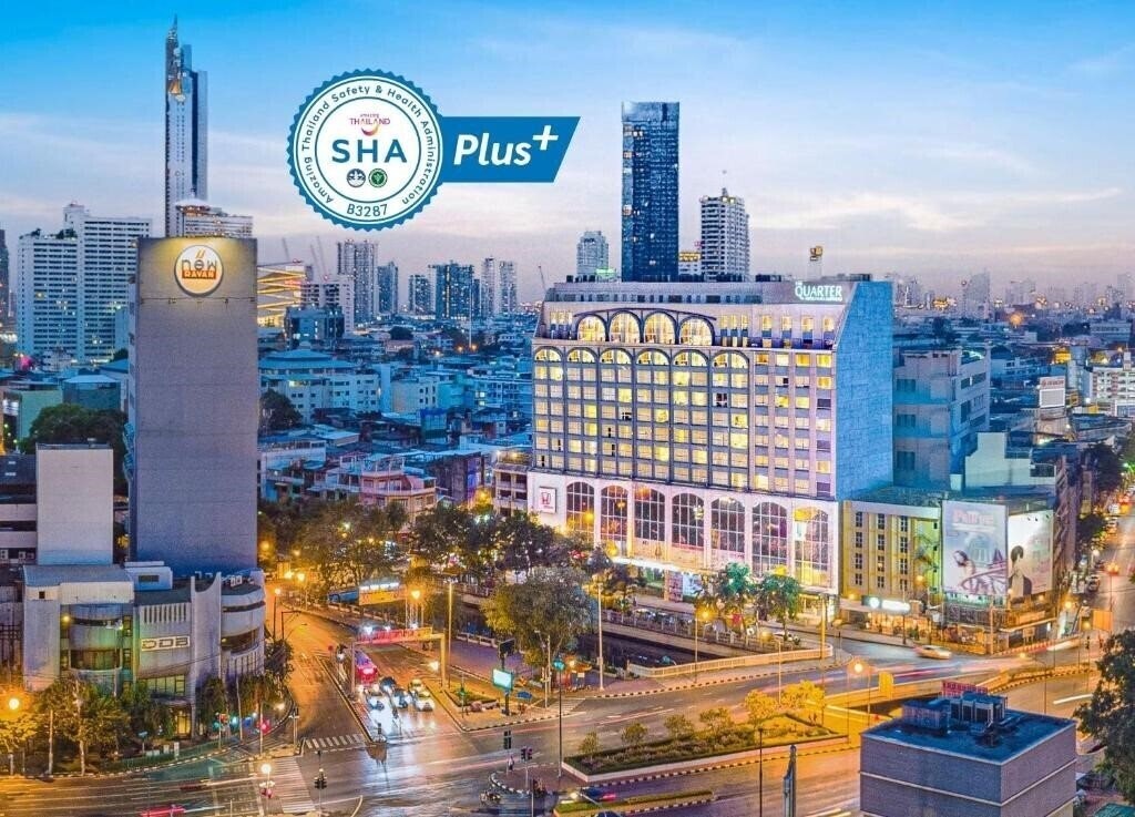 Отель The Quarter Hualamphong 4*