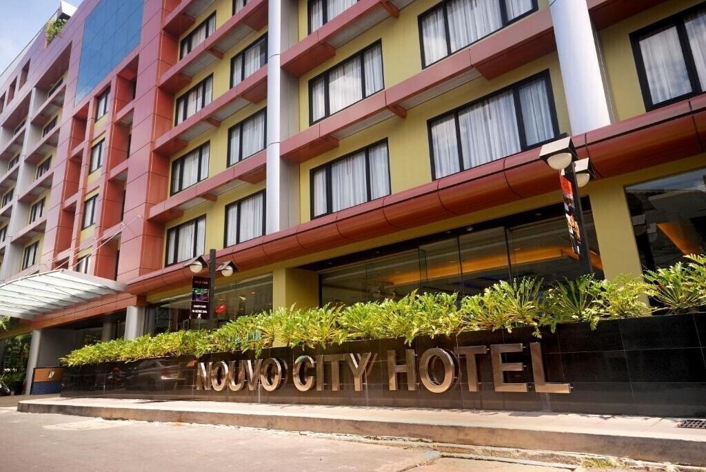 Фото Nouvo City Hotel 4*