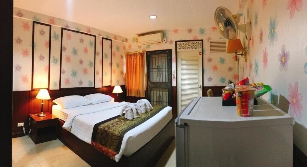 Фото Orchid Resort 3*