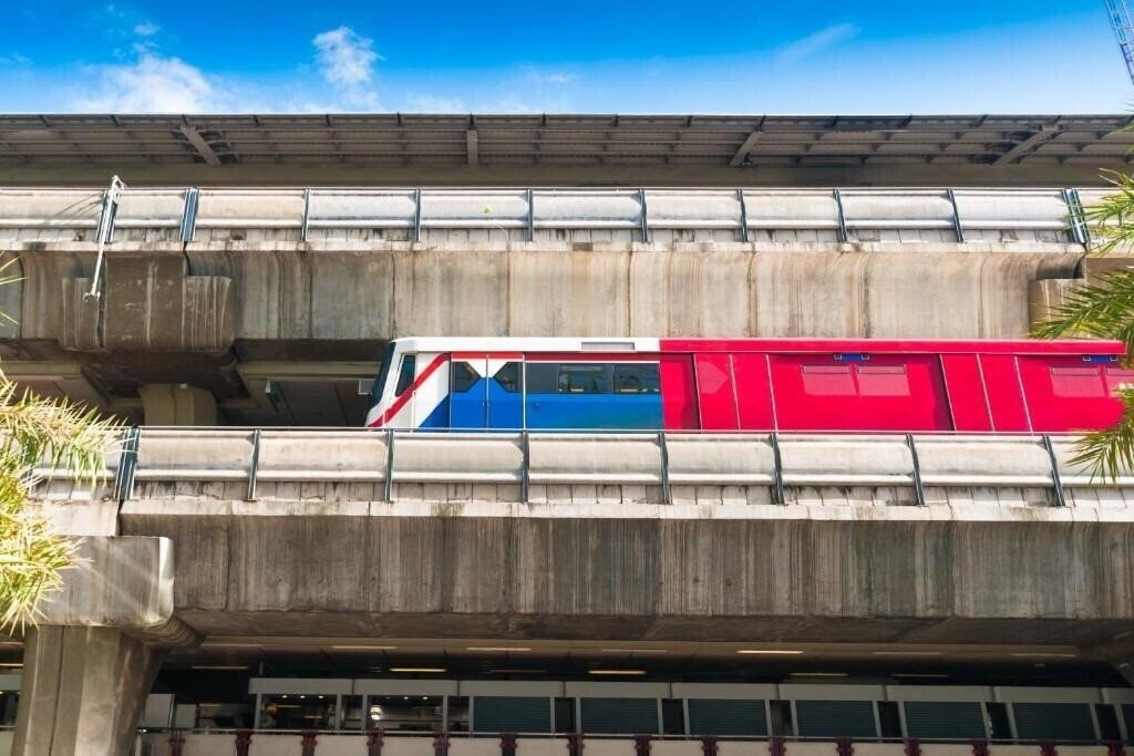 Изображение Phachara Suites 4*