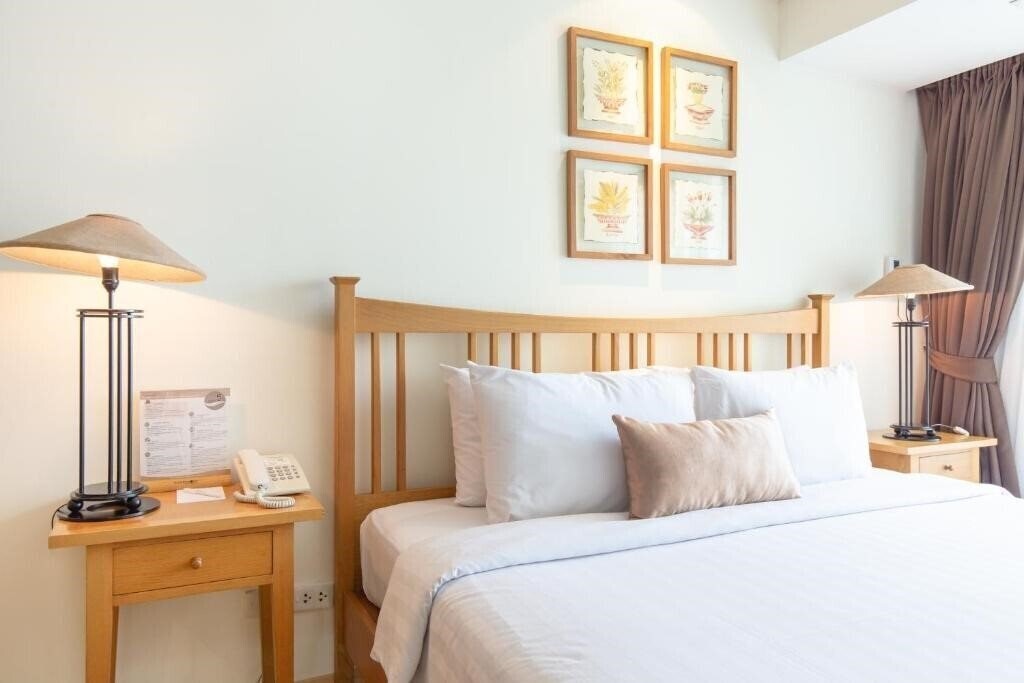 Картинка Riverfront Bangkok (ex. Riverfront Residence) 4*