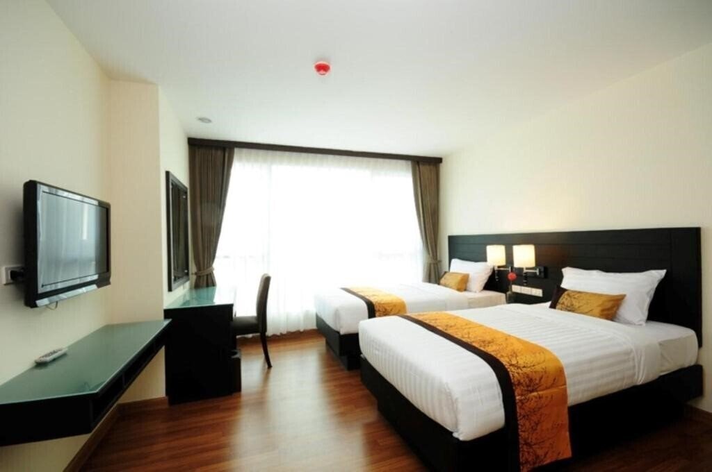 Фото Boss Suites Nana Hotel 4*