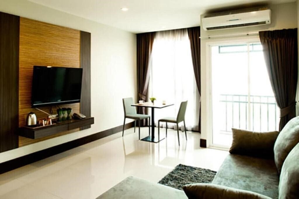 Изображение Crystal Suites Suvarnabhumi Airport 3*