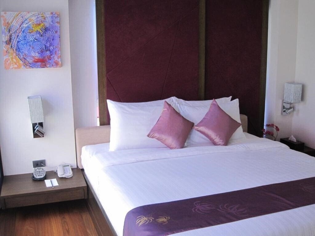Изображение Paradiso Boutique Suites 3*