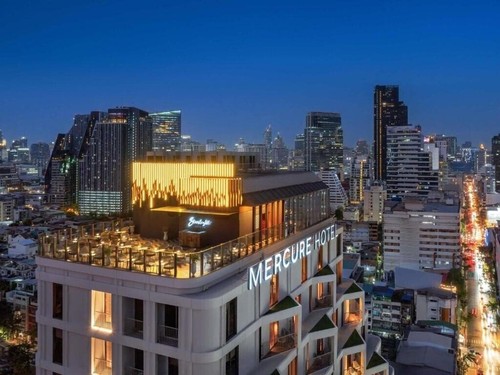 Картинка Mercure Bangkok Surawong 4*