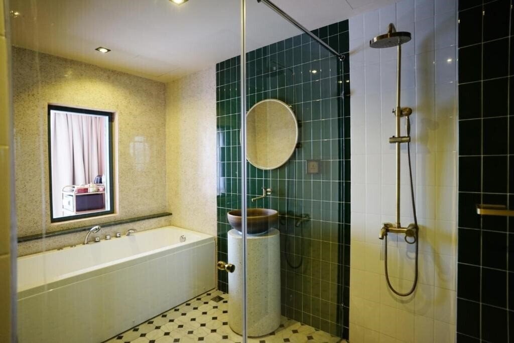 Фотография 4 Monkeys Hotel 3*