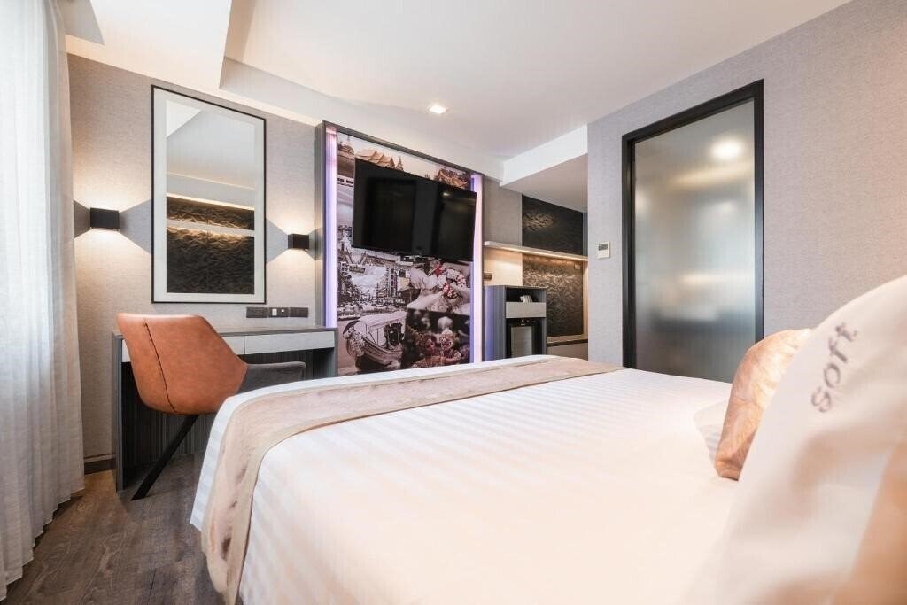 Фото Aspira Gems Center Silom 4*