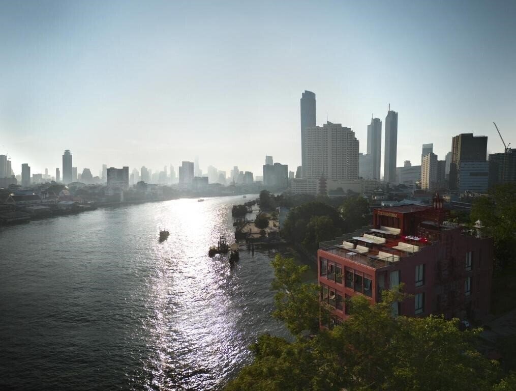 Картинка Amdaeng Bangkok Riverside Hotel 4*