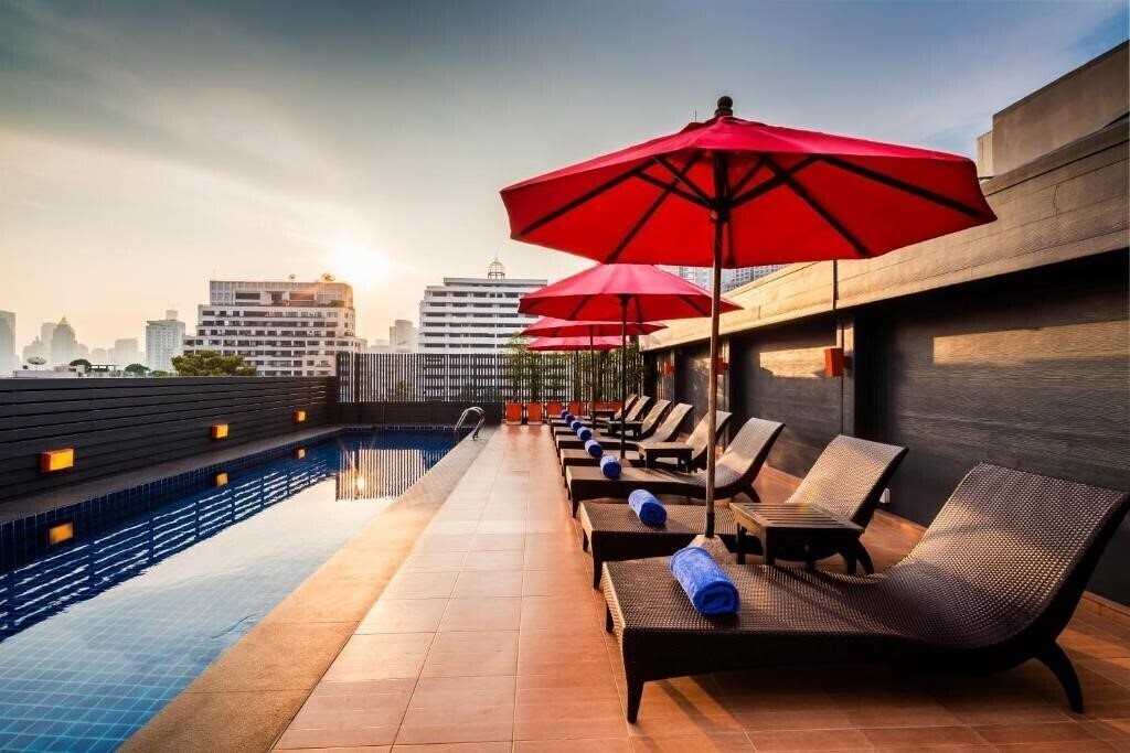 Фотография Solo Sukhumvit 2 3*