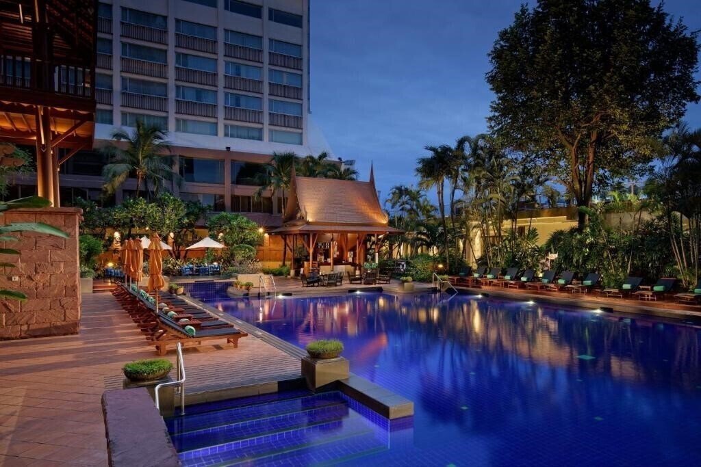 Фото Ramada Plaza Menam Riverside 5*
