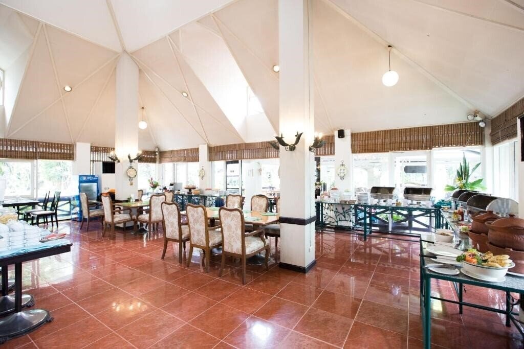 Фотография Eurasia Chiang Mai Hotel 2*