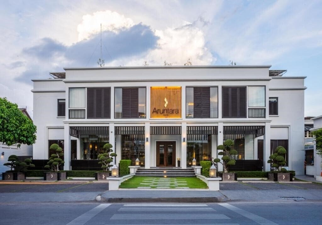 Картинка Aruntara Riverside Boutique Hotel Chiang Mai 4*