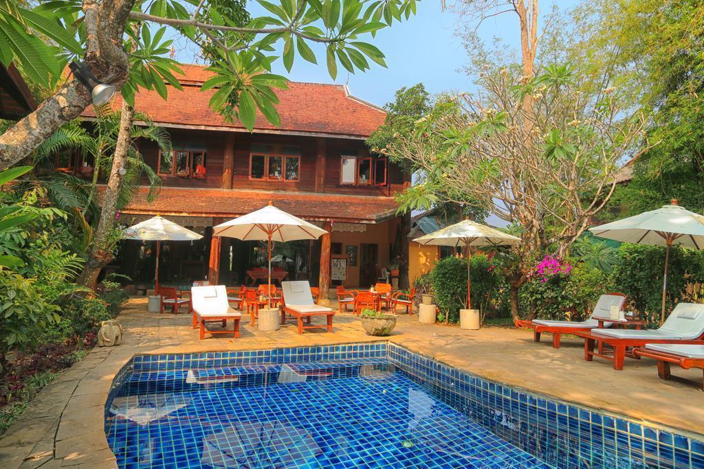 Отель Ban Sabai Village Resort & Spa 4*