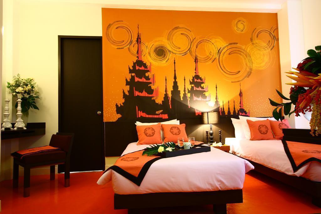 Отель Small Hotel Chiang Mai 3*